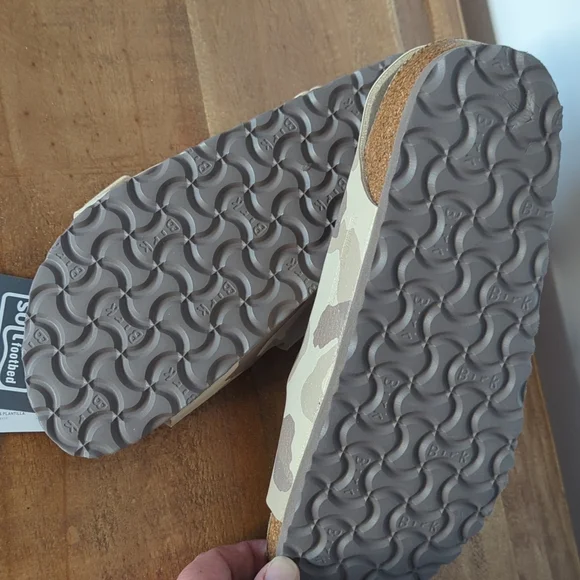 🆕🌿CAMO BIRKENSTOCK SANDALS 🌿 - Picture 7 of 8